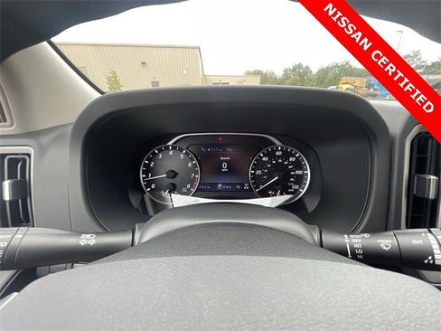 Certified 2025 Nissan Frontier SV image 15