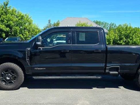 Used 2023 Ford F350 XLT w/ XLT Premium Package AWD/4WD image 2