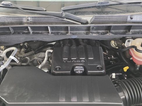 Used 2022 GMC Sierra 1500 Elevation RWD image 9