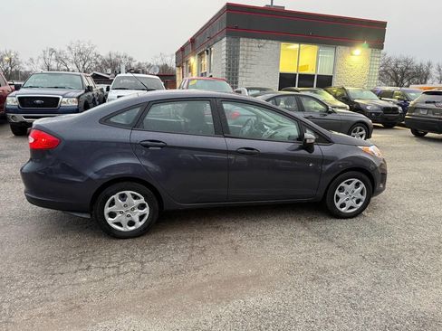 Used 2013 Ford Fiesta SE image 12