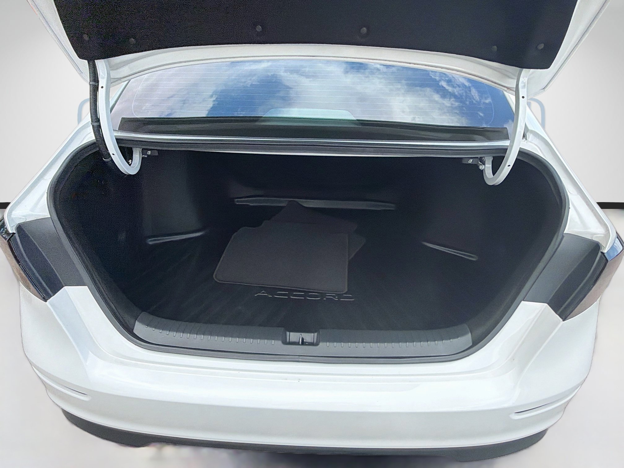 Used 2024 Honda Accord EX image 25