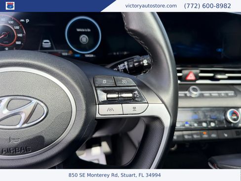Used 2023 Hyundai Elantra Limited FWD image 30