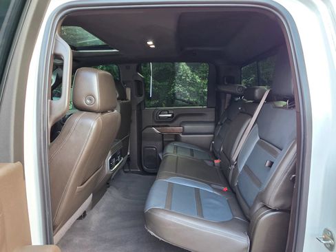 Used 2020 GMC Sierra 2500 Denali w/ Denali Ultimate Package AWD/4WD image 30