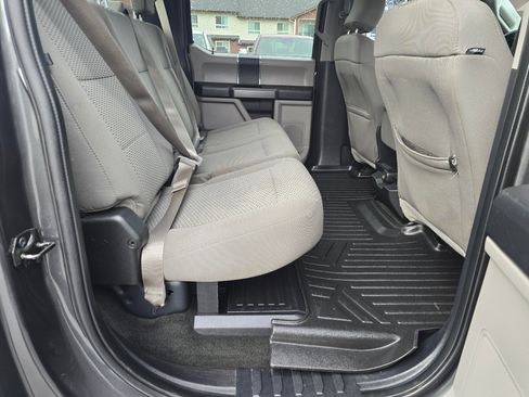 Used 2017 Ford F250 XLT w/ XLT Value Package image 31