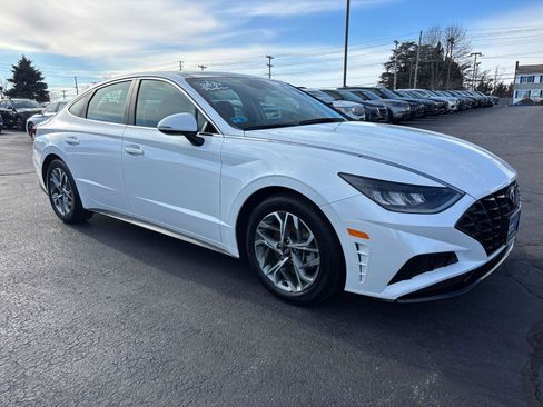 Used 2023 Hyundai Sonata SEL w/ Convenience Package FWD image 5