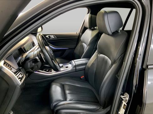 Used 2022 BMW X5 M50i w/ Premium Package AWD/4WD image 7
