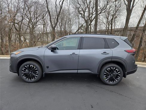 New 2026 Nissan Rogue SV image 5