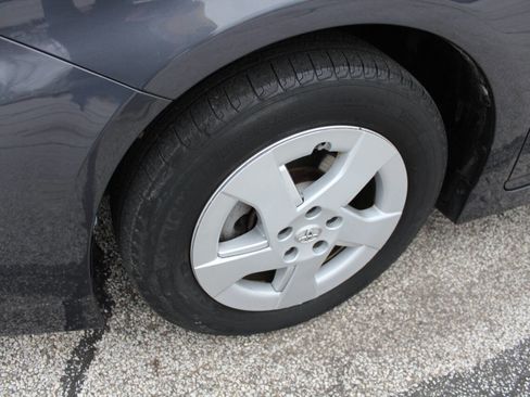 Used 2011 Toyota Prius Three image 10