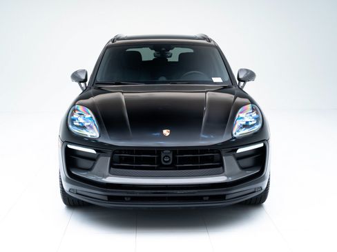 Certified 2026 Porsche Macan Turbo AWD/4WD image 6