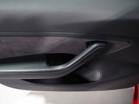 Used 2018 Tesla Model 3 Long Range image 51
