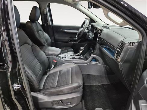 New 2025 Ford Ranger Lariat w/ FX4 Off-Road Package image 17