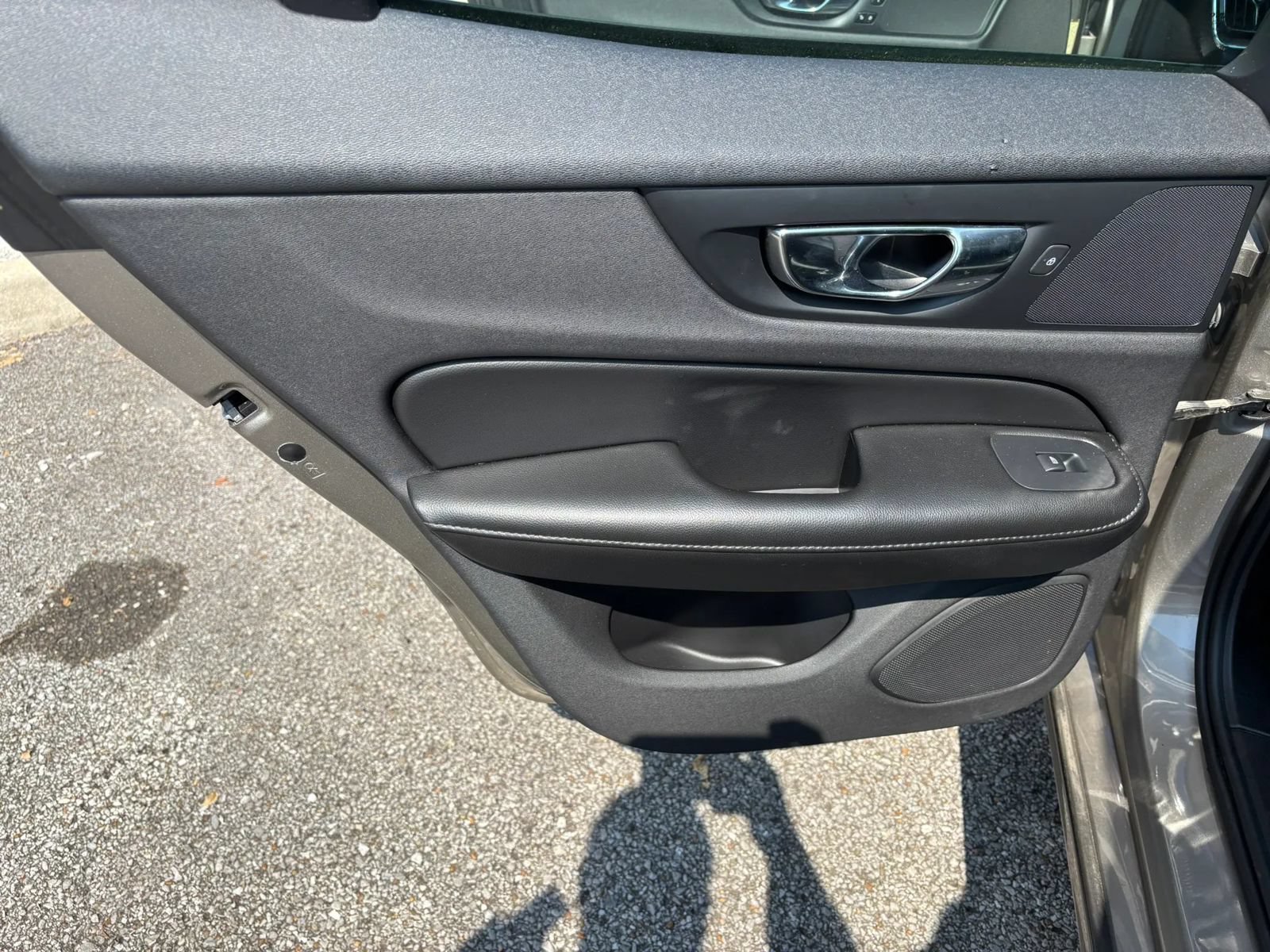 Used 2021 Volvo S60 T5 Momentum FWD image 19
