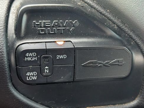 Used 2022 RAM 2500 Big Horn w/ Night Edition AWD/4WD image 19