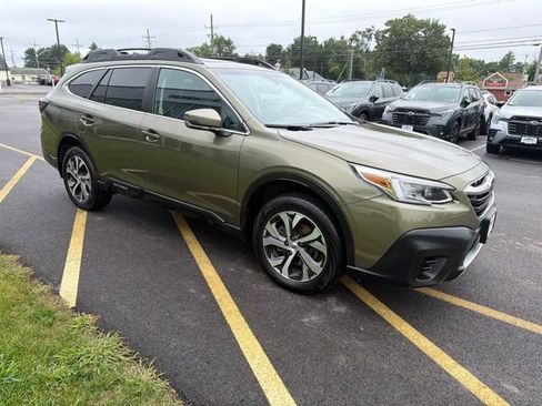 Used 2021 Subaru Outback Limited AWD/4WD image 3