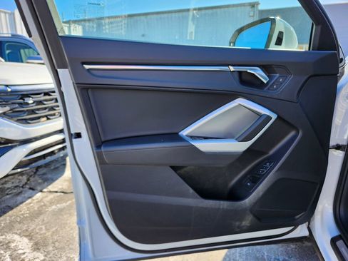 Certified 2023 Audi Q3 2.0T Premium w/ Convenience Package image 12