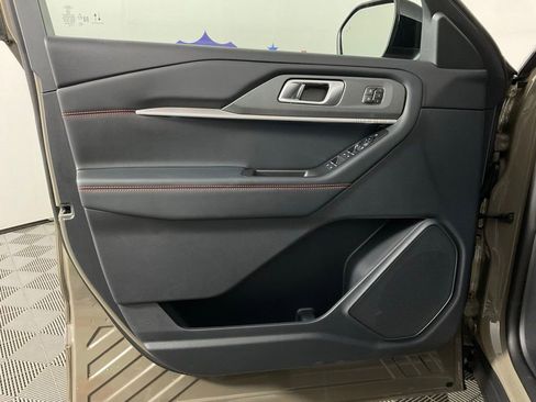 New 2026 Ford Explorer ST-Line w/ ST-Line Street Pack RWD image 12