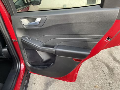 Used 2023 Ford Escape ST-Line image 30