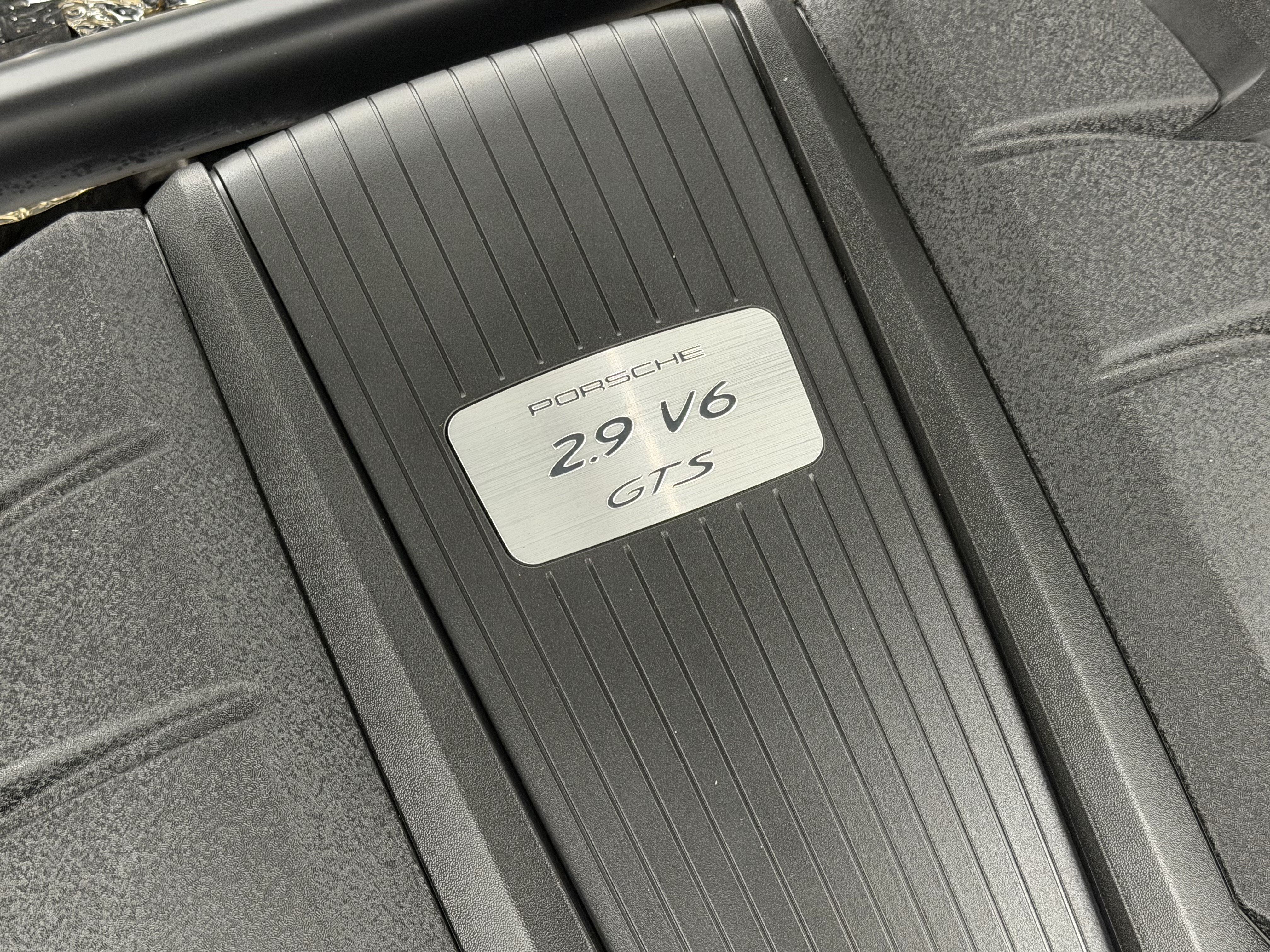 Used 2026 Porsche Macan GTS AWD/4WD image 63
