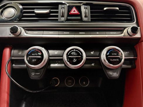 Used 2023 Genesis G70 3.3T w/ Sport Prestige Package image 15