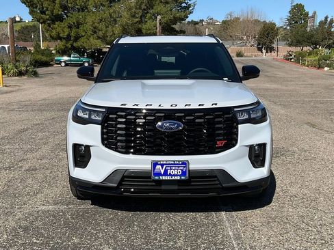 New 2026 Ford Explorer ST w/ Sun And Sound Package image 9