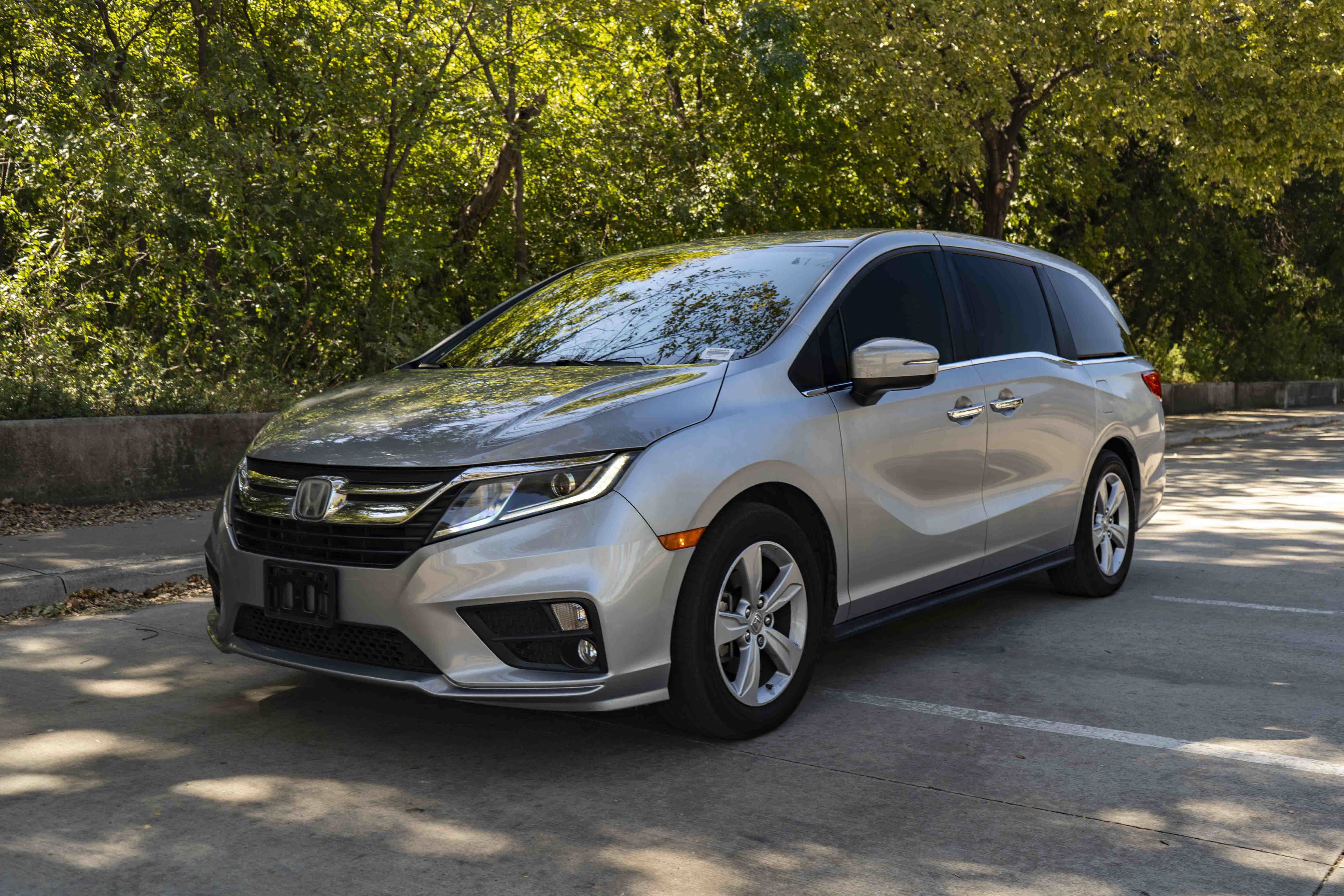 Used 2018 Honda Odyssey EX image 5