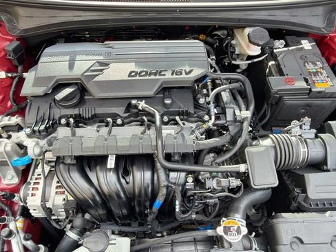 Certified 2025 Hyundai Elantra SEL FWD image 29