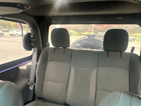 Used 2018 Jeep Wrangler Sport AWD/4WD image 10