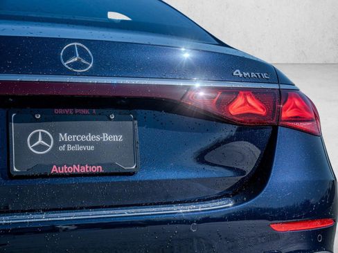 New 2026 Mercedes-Benz E 350 4MATIC Sedan image 10