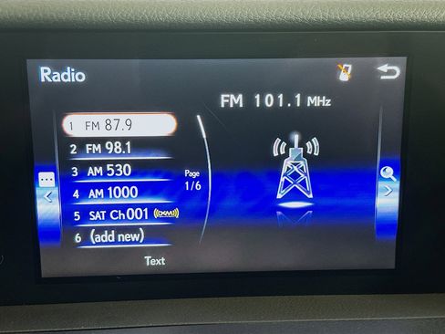 Used 2020 Lexus IS 300 w/ Accessory Package 2 image 21