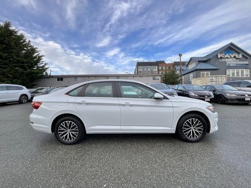 Used 2021 Volkswagen Jetta S w/ Driver Assistance Package image 9