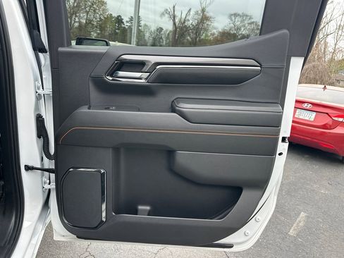 Used 2024 GMC Sierra 1500 AT4 w/ Technology Package image 17