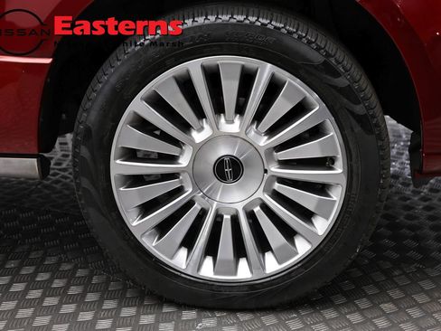 Used 2016 Lincoln Navigator Reserve AWD/4WD image 31