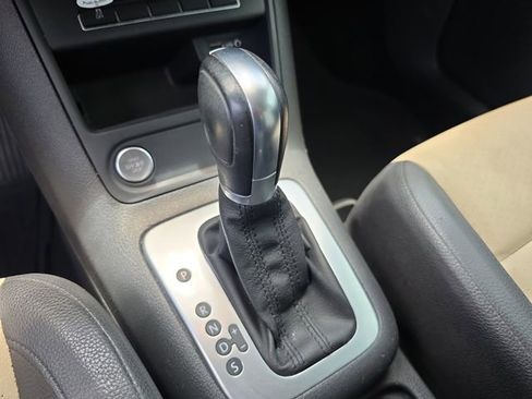 Used 2017 Volkswagen Tiguan S FWD image 27