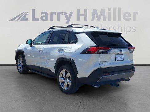 Used 2021 Toyota RAV4 Limited image 3