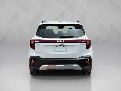New 2026 Kia Seltos EX FWD image 6