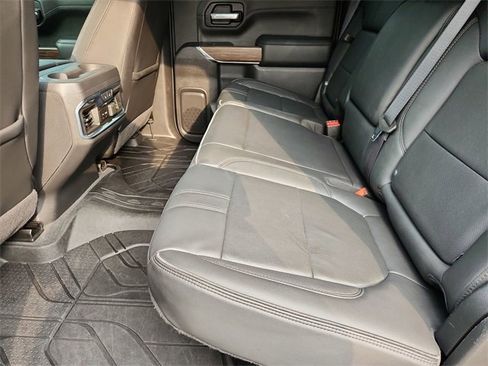 Used 2021 Chevrolet Silverado 1500 High Country w/ Technology Package image 26