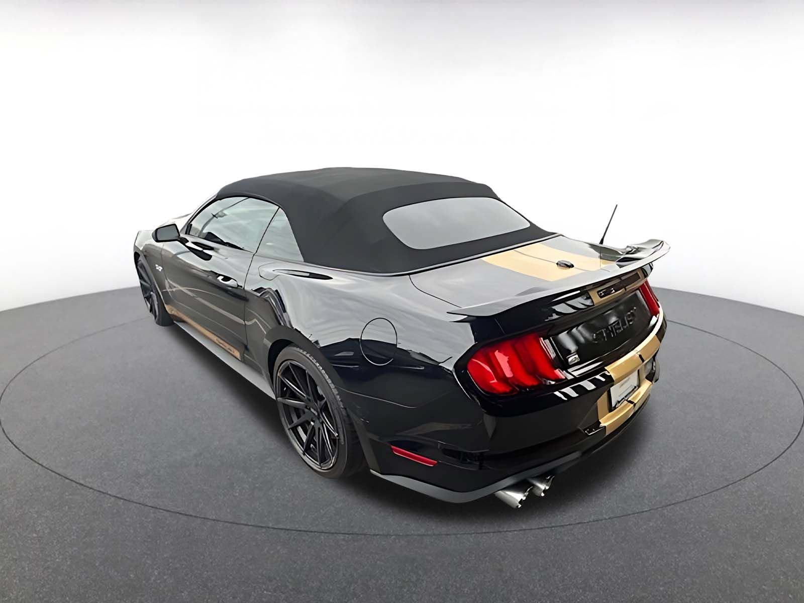 Used 2022 Ford Mustang GT Premium w/ GT Performance Package RWD image 3