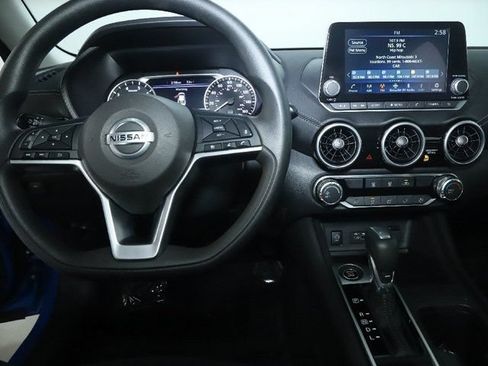 Used 2025 Nissan Sentra SV FWD image 28