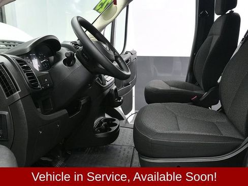 Used 2025 RAM ProMaster 2500 w/ Convenience Group image 14