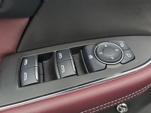 Used 2024 Buick Envision Sport Touring image 12