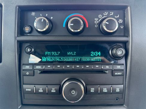 Used 2017 Chevrolet Express 2500 image 13