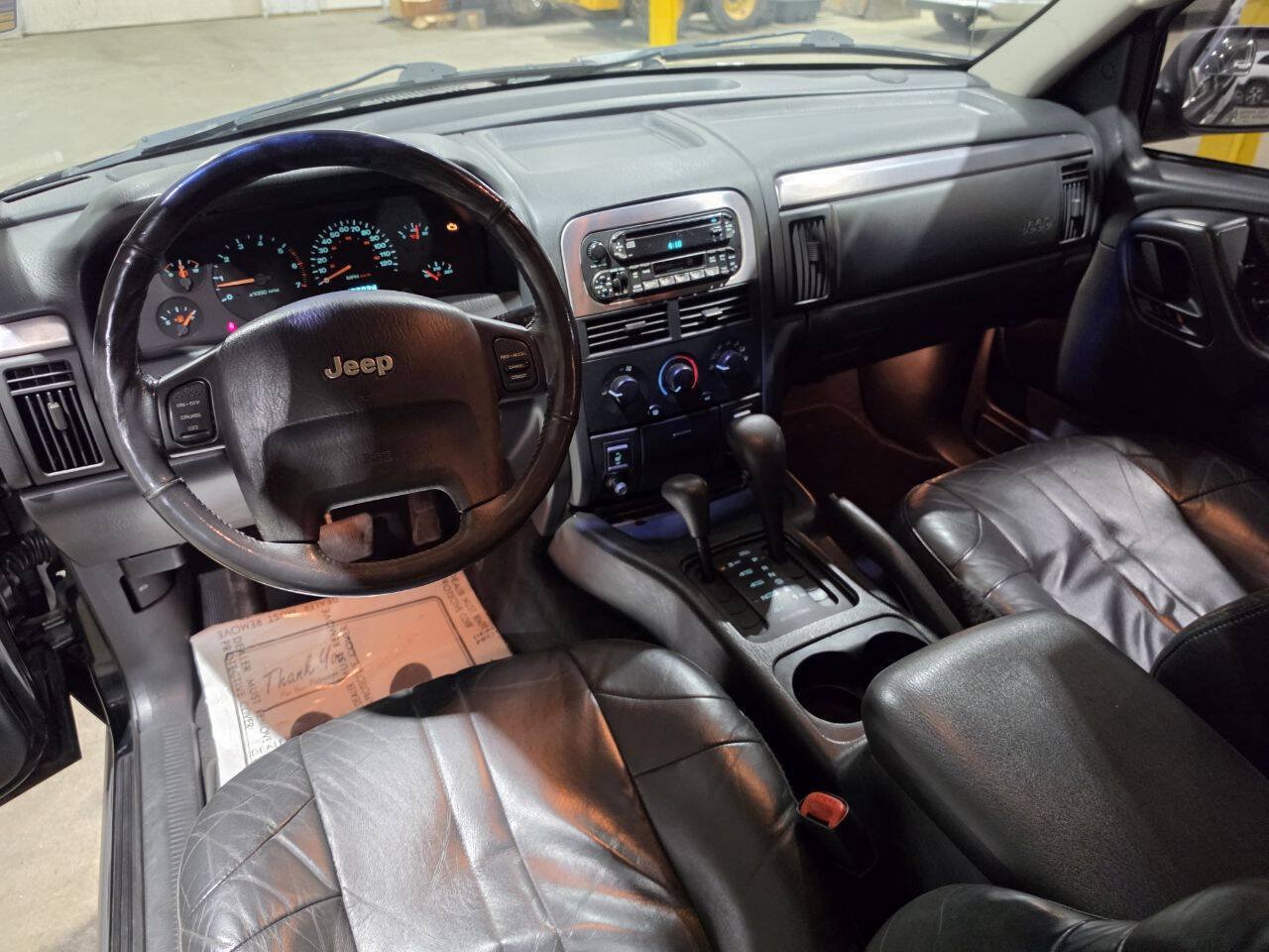 Used 2002 Jeep Grand Cherokee Laredo AWD/4WD image 27