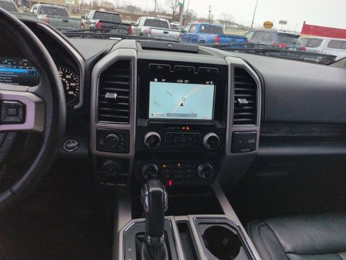 Used 2019 Ford F150 Lariat w/ Equipment Group 502A Luxury image 17