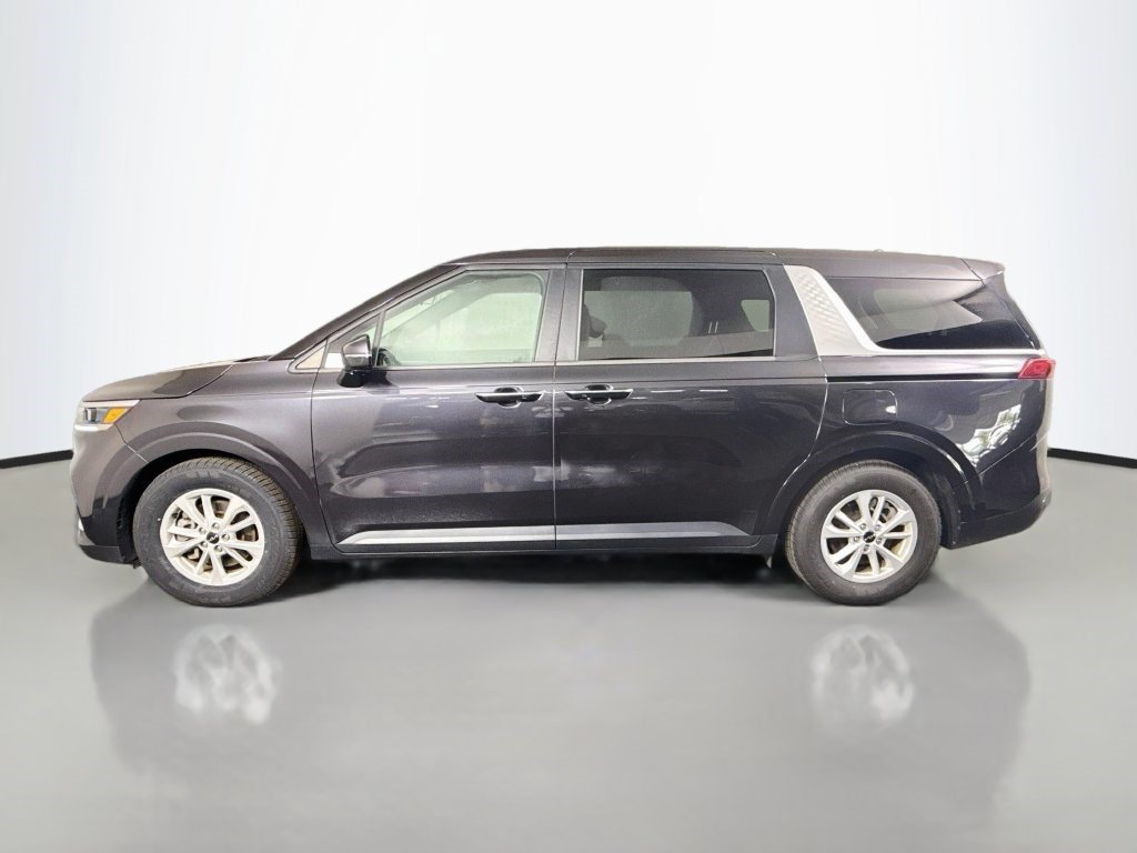 Used 2024 Kia Carnival LX FWD image 6