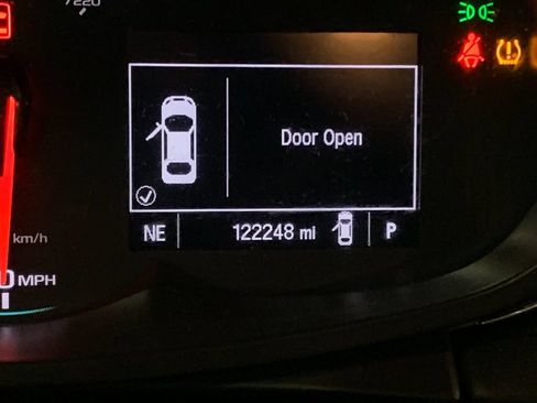 Used 2021 Chevrolet Equinox LT FWD image 32