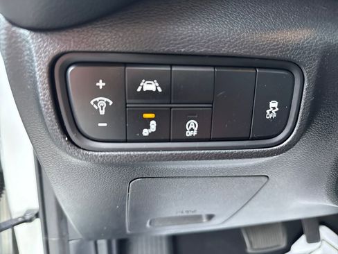 Used 2020 Kia Soul EX image 11