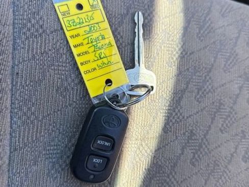 Used 2003 Toyota Tacoma 4x4 Xtracab V6 image 26