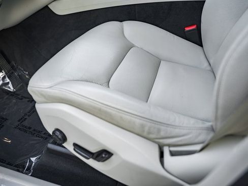 Used 2018 Volvo XC60 T6 Momentum w/ Convenience Package image 31