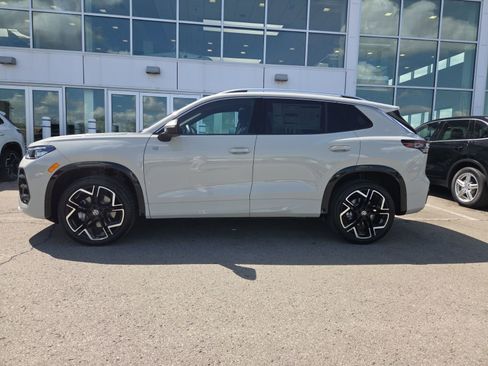 New 2026 Volkswagen Tiguan SEL R-Line AWD/4WD image 8