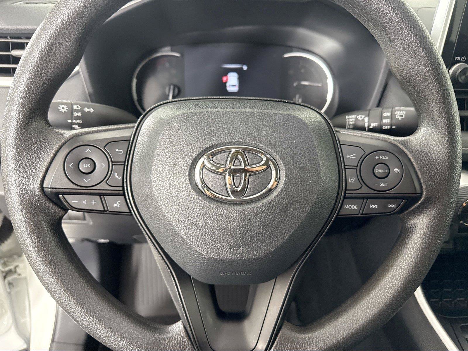 Certified 2025 Toyota RAV4 XLE FWD image 16